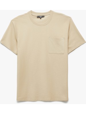 Regular Fit Kısa Kollu Pamuklu Cep Detaylı Bisiklet Yaka Basic Tişört