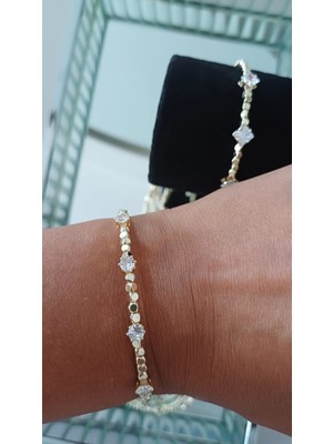 Kalın Yıldız Taşlı Gold Renk Bilezik