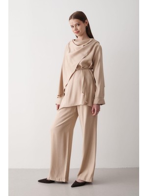 Jaste Kadın Drapeli Kuşaklı Bluz & Bol Paça Beli Lastikli Pantolon Takım BEJ