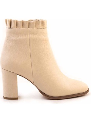 Kemal Tanca   Kadın Bot 760309