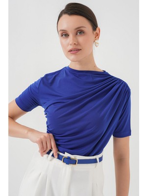 Hiccup Kadın BDART Fırfır Detaylı Dar Kesim Yaka Bluzu Kobalt Mavisi