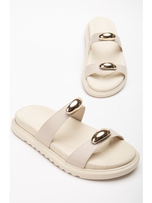 Kadın Bej Çift Bantlı Toka Detaylı Terlik