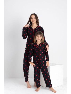 Anne Kız Kırmızı Kalp Desenli Süet Pijama Takımı