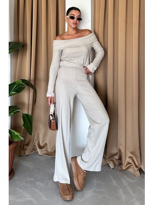 Selanik Kumaş Madonna Yaka Alt Üst Pantolonlu Takım