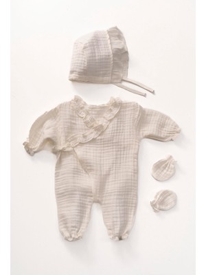 Yenidoğan Müslin 3'lü Set Fırfır Yakalı Tulum, Şapka ve Eldiven Kız Bebek Hastane Çıkışı