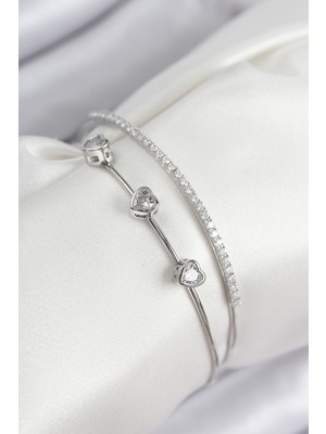 Pirinç Zirkon Taşlı Kalp Model Gümüş Renk Kadın Bileklik - EBJ250902W37722