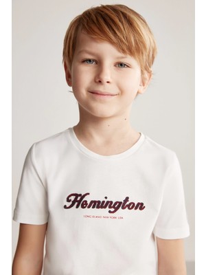 Hemington Logolu Bisiklet Yaka Beyaz Pamuk Çocuk T-Shirt