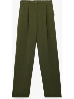 Aerobin Kumaş Pileli Cepli Düşük Bel Bol Paça Pantolon