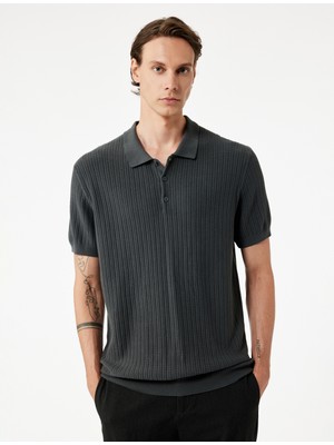 Regular Fit Kısa Kollu Pamuklu Dokulu Düğmeli Polo Yaka Triko Tişört