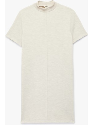 Slim Fit Kısa Kollu Dik Yaka Mini Triko Elbise