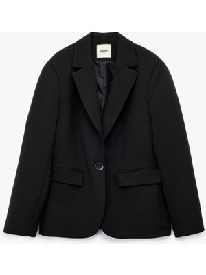 Uzun Kollu Cepli Düğmeli Kruvaze Blazer Ceket