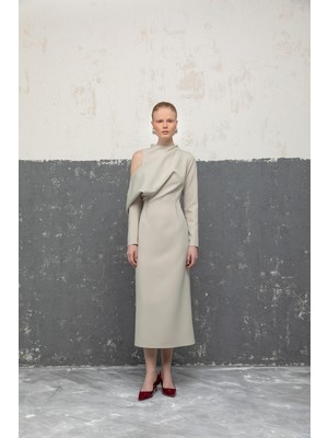 Omuz Detaylı Düz Elbise 26W40882