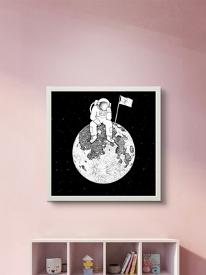 Astronot Moon LED Tablo – 60X60 cm | Sıva Üstü Montajlı, Tak-Çalıştır Sistem, Arapuar Anahtarlı