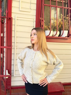 Kadın Düğmeli Yumuşak Dokulu Triko Hırka