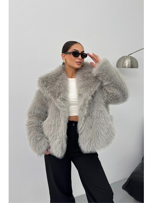 Kadın Kürk Şık Geniş Yaka Astarlı Çıtçıt Düğmeli premium kürk