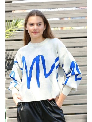 Mavi Çizgili Bisiklet Yaka Kazak Beyaz