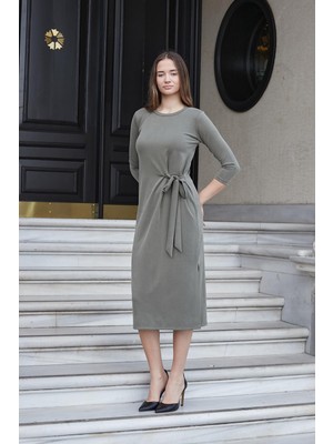 Kadın Esnek Modal Scuba Kumaş Geniş Sıfır Yaka Önden Bağlamalı Truvakar Kol Diz Altı Uzun Elbise-Haki