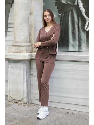 Kadın Esnek Modal Kumaş Yüksek Bel Cepli Bacak Kısmı Rahat Kesim Dar Paça Pantolon-Kahve