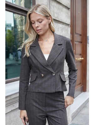 Kadın Ekoseli Cep Kapaklı Uzun Kol Ceket -Koyu Kahve Ekose