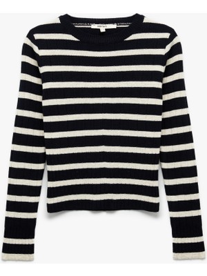 Uzun Kollu Bisiklet Yaka Triko Kazak