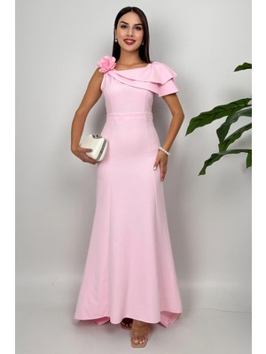Delvira Drapeli Tek Omuz Çiçek Detaylı Uzun Pembe Abiye Elbise