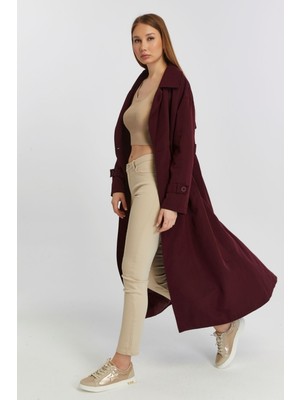 Bolivente Kadın Bordo Oversize Trençkot Gömlek Yaka Detaylı 100% Polyester Malzeme ile Şık Tasarım
