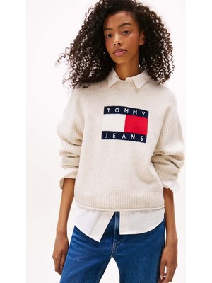 Kadın Logo Detaylı Yuvarlak Yaka Triko Kazak – Beyaz