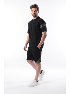 Siyah Şerit Detaylı Erkek Şort T-Shirt Takım E7301