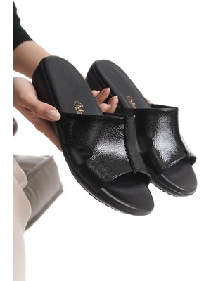 Ortopedik Deri Taban Topuk Dikeni Destekli Günlük Siyah Terlik