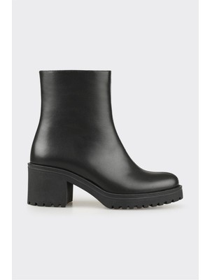 Siyah Deri Kadın Günlük Bot