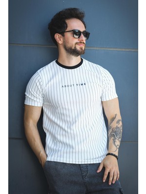 About Baskılı Çizgili Bisiklet Yaka Slim Fit Erkek Tshirt
