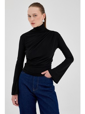 Siyah Balıkçı Yaka Drapeli Bluz 2517