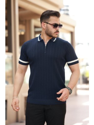 Erkek Yaka ve Kolları Çizgi Detaylı Fermuarlı Kısa Kollu T-Shirt