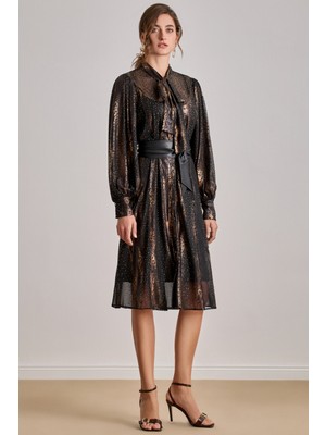 Dökümlü Siyah Şifon Elbise