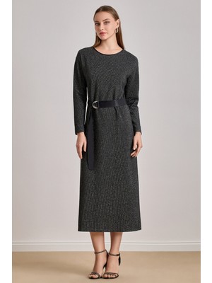 Bilekte Boy Siyah Simli Elbise