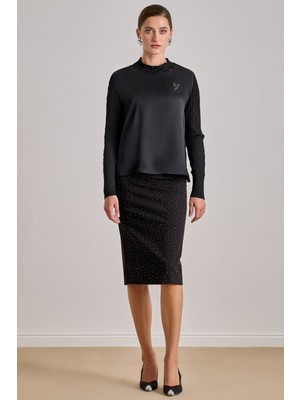 Düz Kesim Siyah Saten Bluz