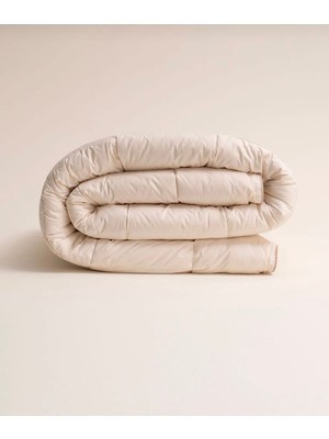 Yumuşak Doğal Yün Çift Kişilik Yorgan 150X200 Cm, Konfor ve Kalite Bir Arada