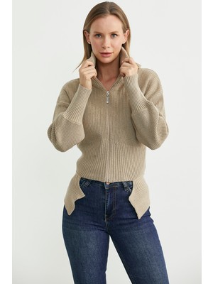 Dik Yaka Fermuarlı Bel Detaylı Triko Hırka - Vizon