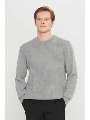 Pamuklu Standart Fit Normal Kesim Bisiklet Yaka Jakarlı Triko Kazak