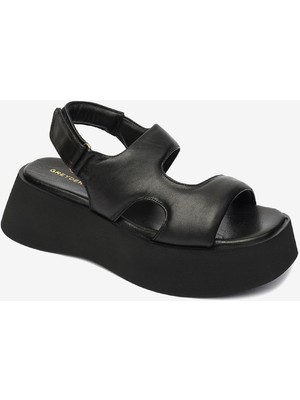 Kadın Siyah Hakiki Deri Sandalet 4Y2TS59011