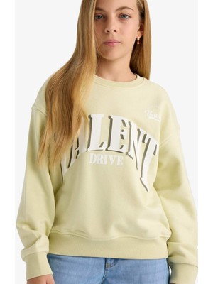 DeFacto Kız Çocuk Relax Fit Bisiklet Yaka Baskılı Sweatshirt E6760A825AU