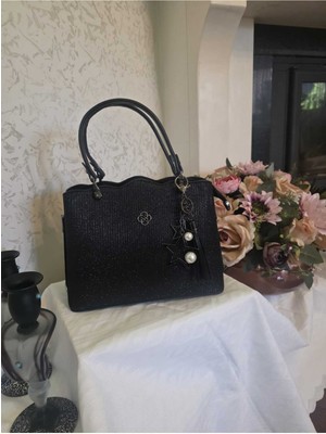 Püsküllü Kadın El ve Omuz Çantası