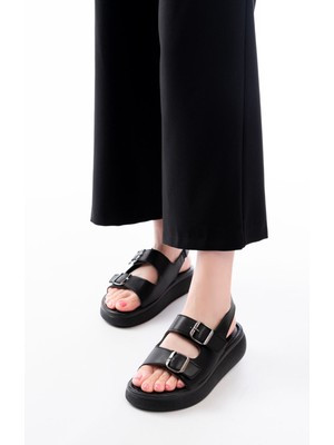 24422-1185 Siyah Dolgu Topuk Kadın Sandalet - Kopya