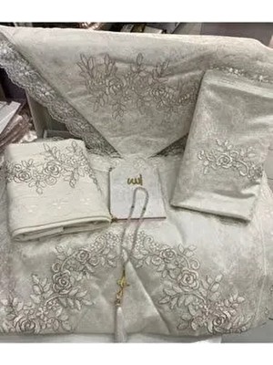 Aksu Home Kadife Seccade Takımı 6 Parça Fransız Güpürlü Bohça Seti