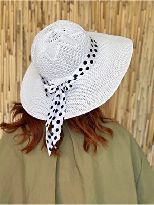 Belirtilmemiş Beyaz Renkli Kadın Hasır Plaj Şapkası Desenli Gezi ve Deniz İçin Şık Tasarım