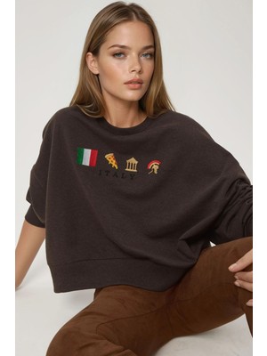 Hiccup Kadınlar İşlemeli Yuvarlak Yaka Sweatshirt Kestane Kahvesi