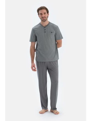 Gri Kısa Kollu Yarım Patlı Tişört Pantolon Pijama Takımı