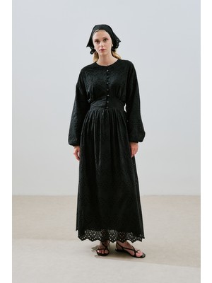 Brode Düğmeli Elbise Siyah