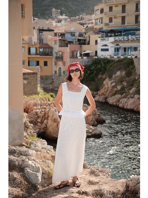 Manuka Nakışlı Uzun Midi Etek Ekru Dokuma Kumaş Kadın S Beden Bel Detayı ile Şıklık Sunar