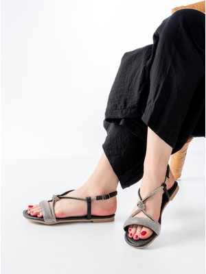 152-1104 Siyah Gümüş Taşlı Günlük Kadın Sandalet